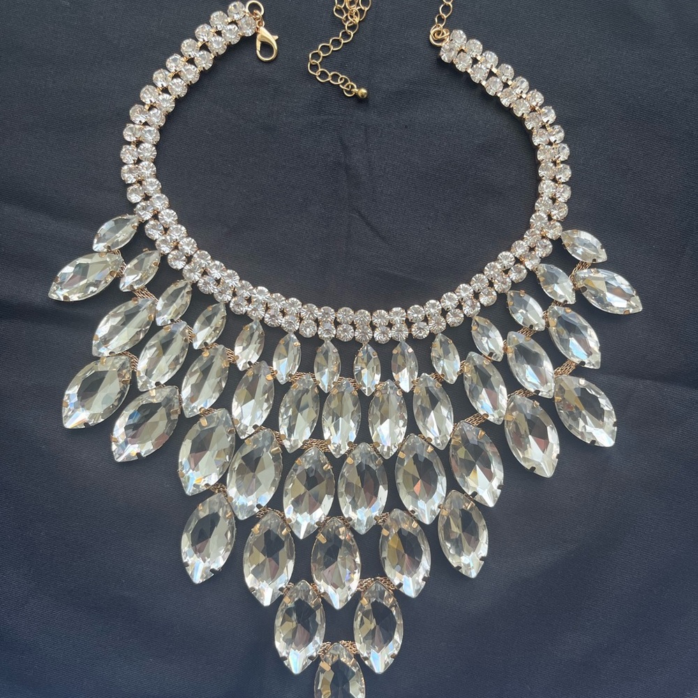 Vintage collar crystal necklace with gold clasp and adjustable length - Picture 4 of 16